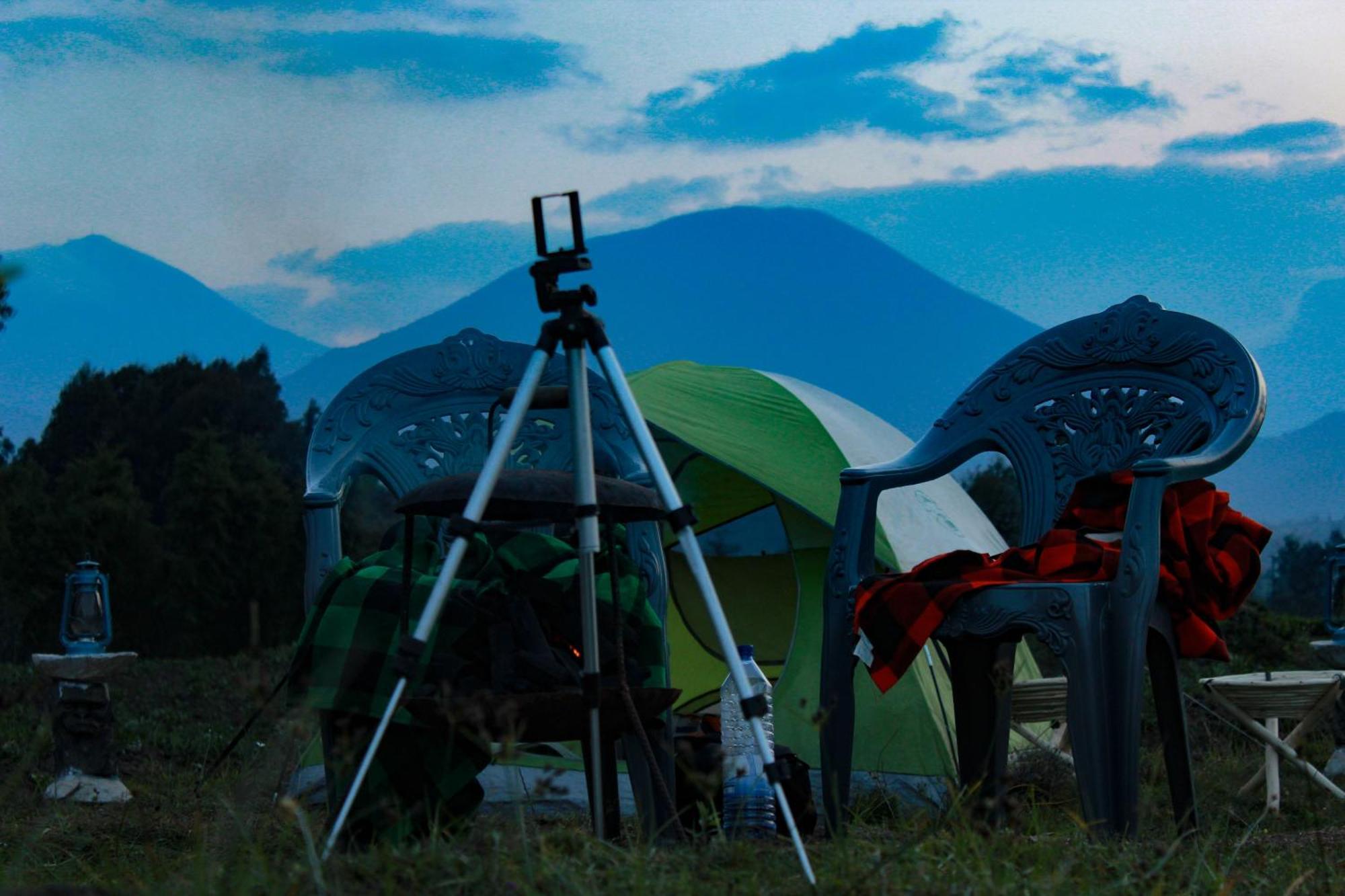 Under Volcanoes View Guest House Nyarugina Номер фото