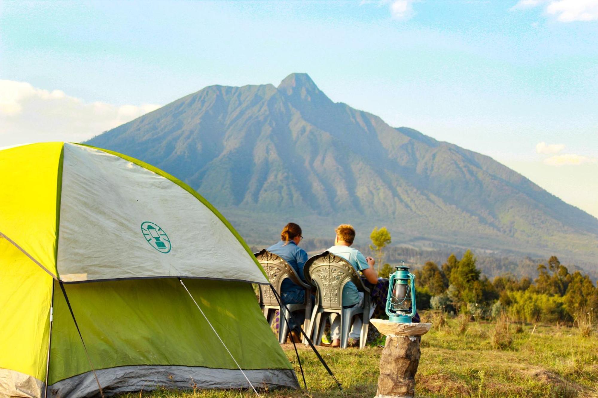 Under Volcanoes View Guest House Nyarugina Номер фото